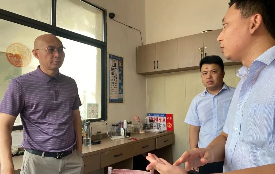 吉安公司:領(lǐng)導班子深入一線 開展車輛安全專項檢查